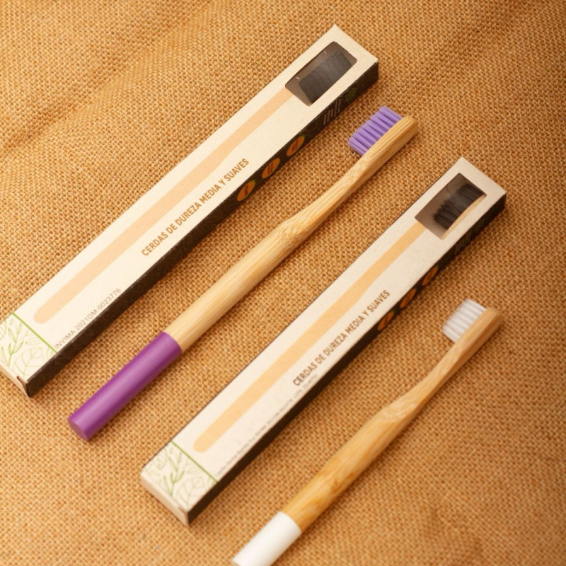 Cepillo de dientes de bamboo premium